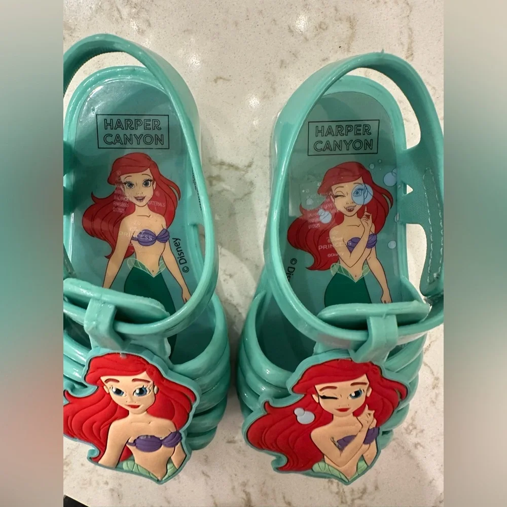 Harper Canyon x Disney Kids Ariel Fisherman Sandal NWOT 5
